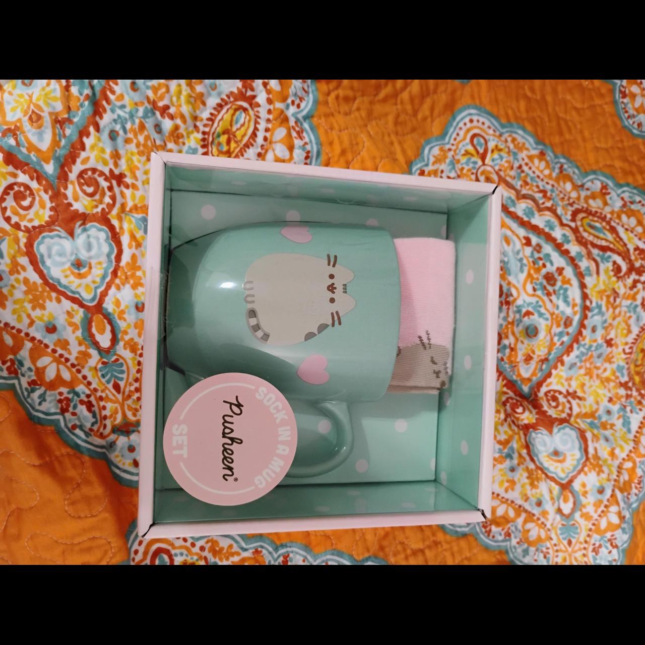 item listed by sunshinethriftingg