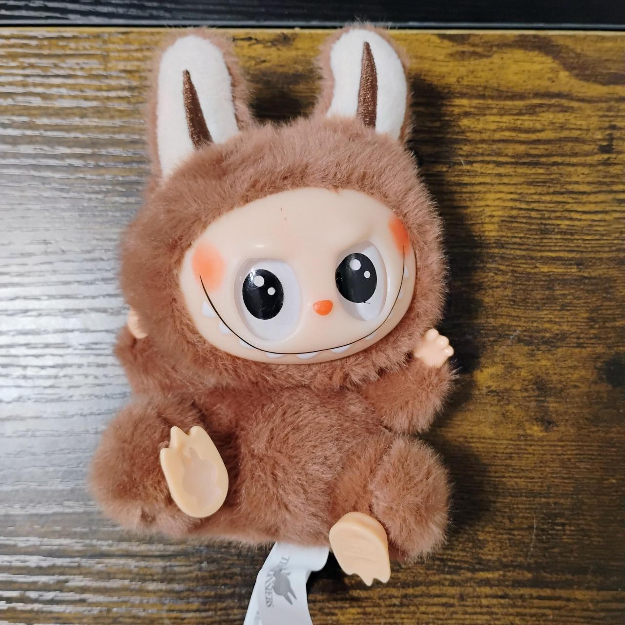 item listed by sunshinethriftingg
