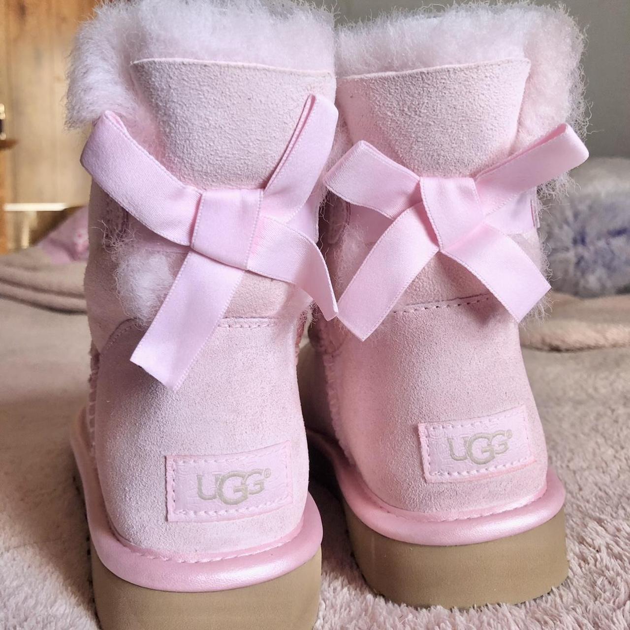 pink bailey bow mini uggs MESSAGE BEFORE... - Depop