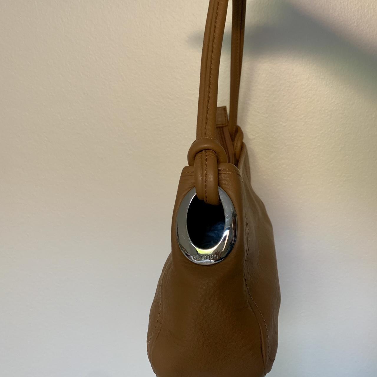 Oroton small leather shoulder bag 🍂, Colour: