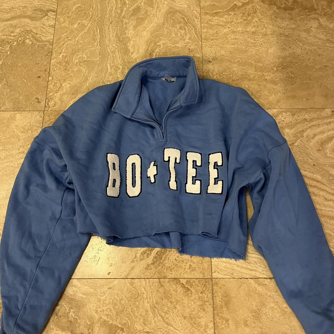 Bo tee fuzzy cropped blue sweatshirt, I wear it