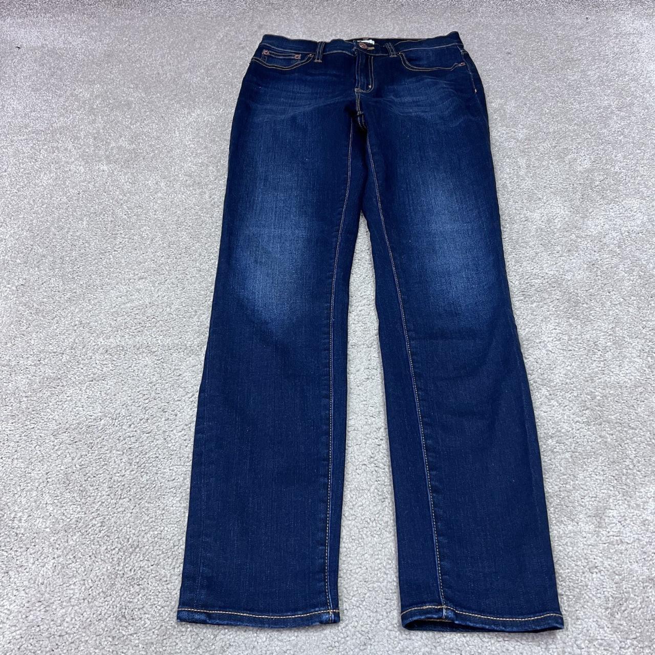 item listed by dolledupmayslanding
