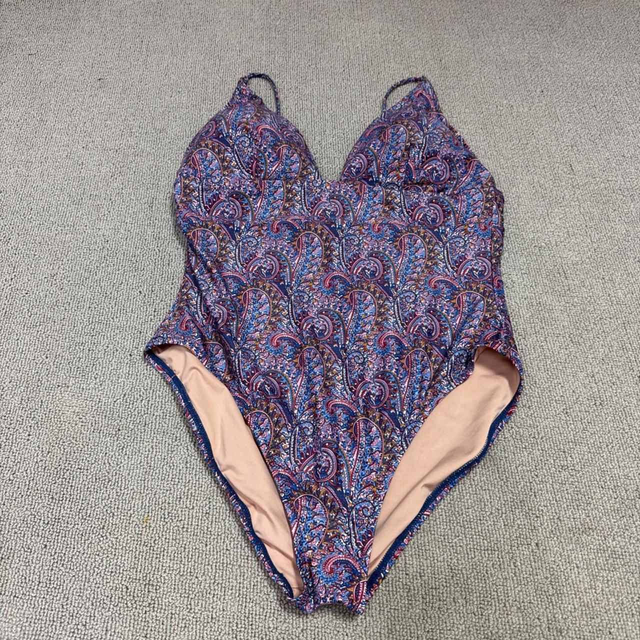 item listed by dolledupmayslanding