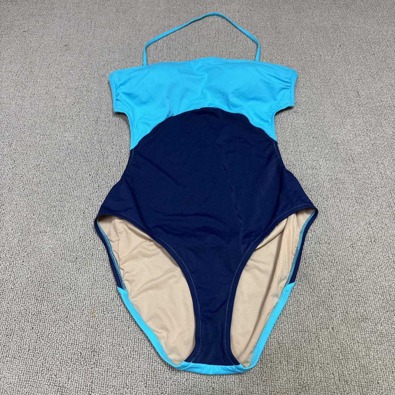 item listed by dolledupmayslanding