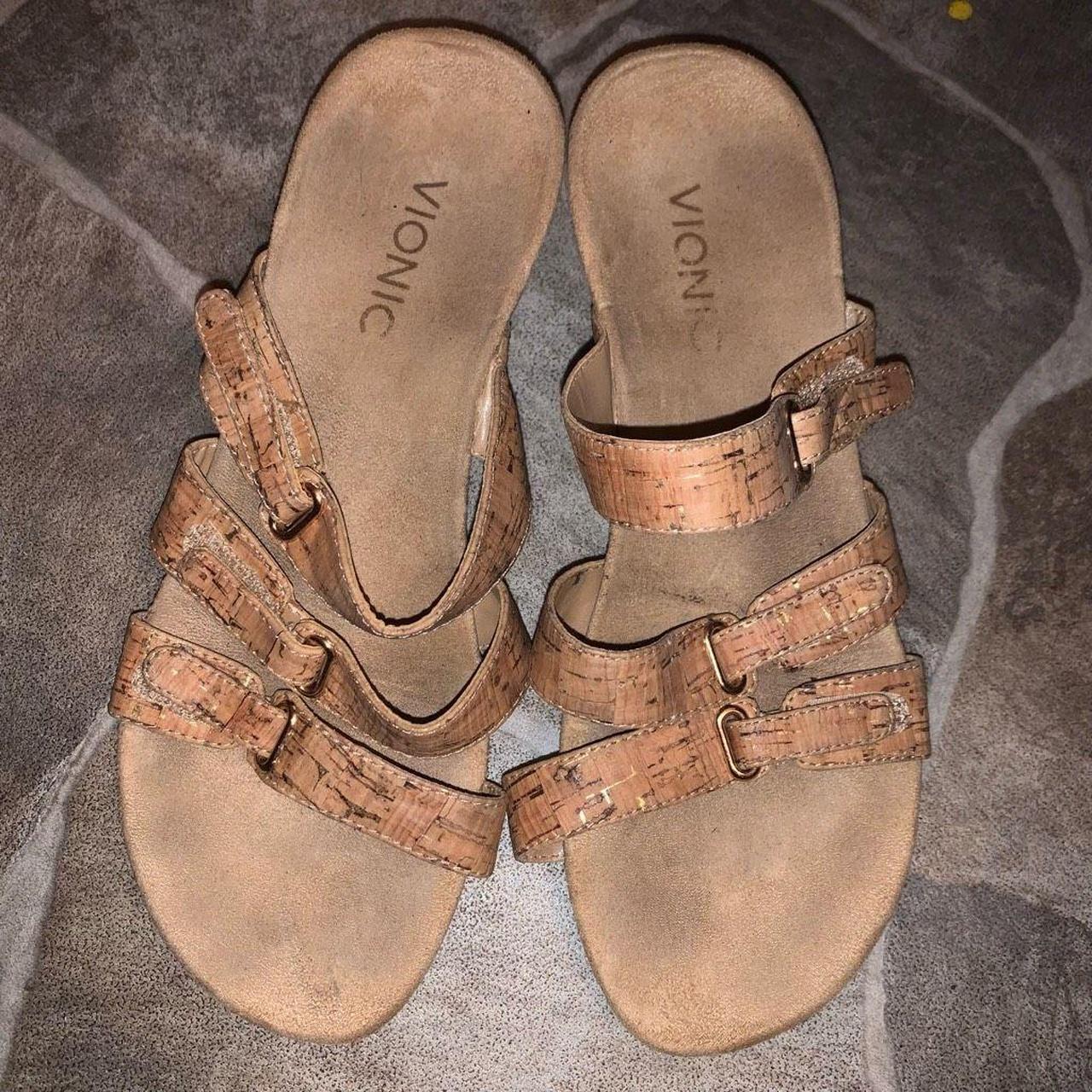 Used discount vionic sandals