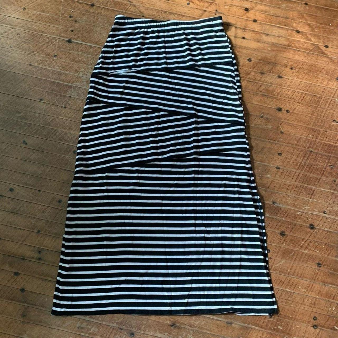 Black and white 2024 striped skirt 4 inch