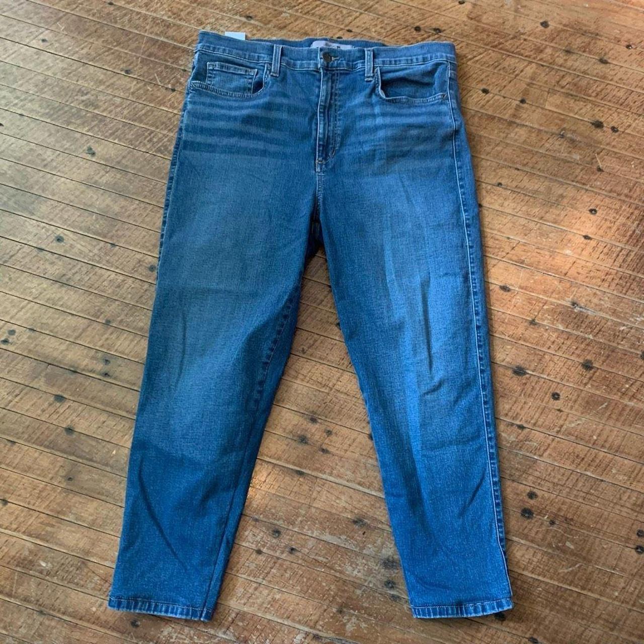 Joe’s Jeans medium wash, cropped, stretchy,... - Depop