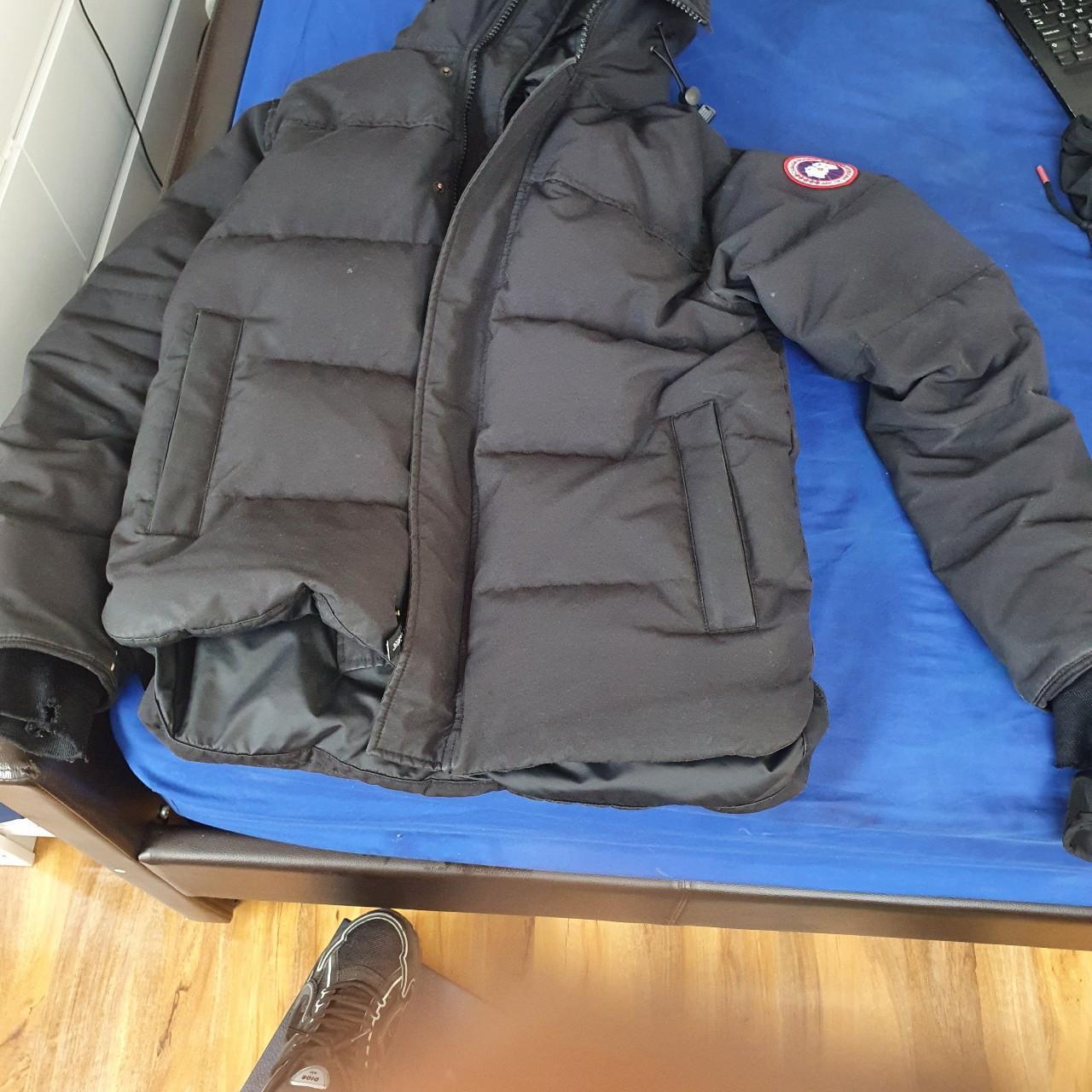 Canada Goose Men's Black and Red Jacket (2)