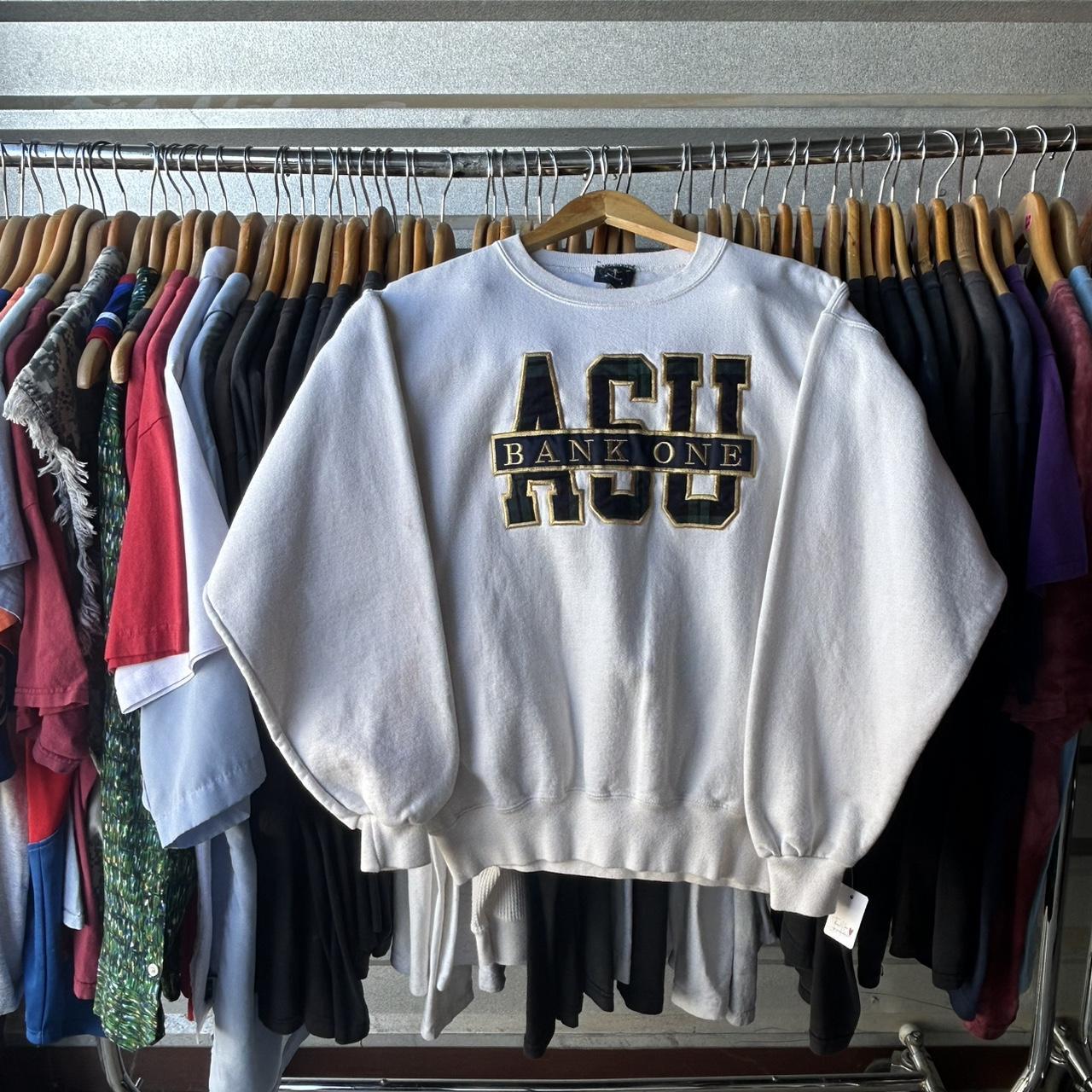 item listed by ivancollectionz