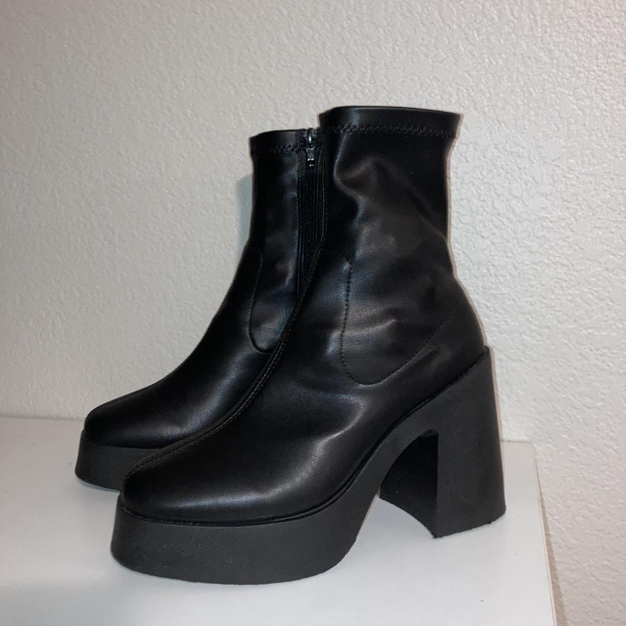 Bratz Women's Black Boots | Depop