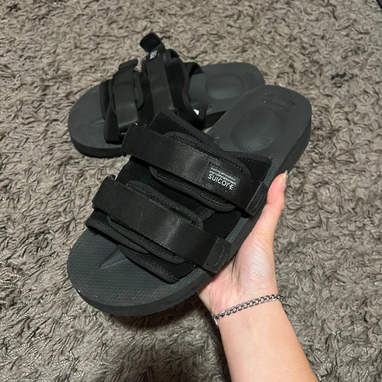 suicoke moto-vs slide on sandals! lightly worn,... - Depop