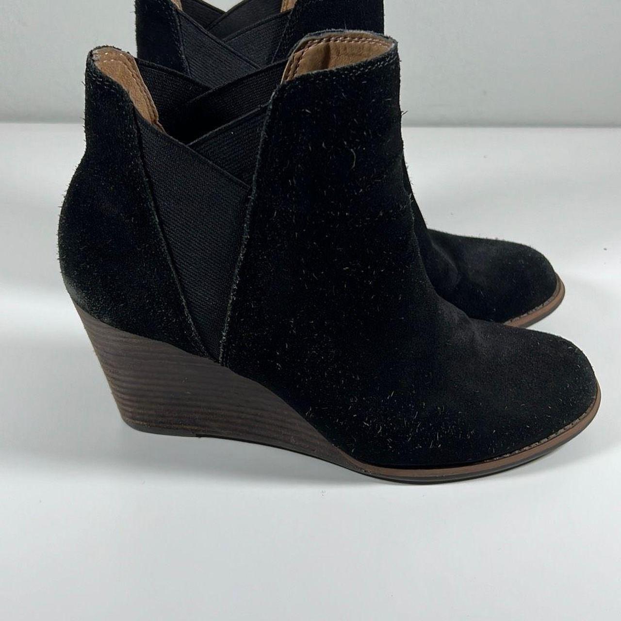 Lucky brand youse discount wedge chelsea boot