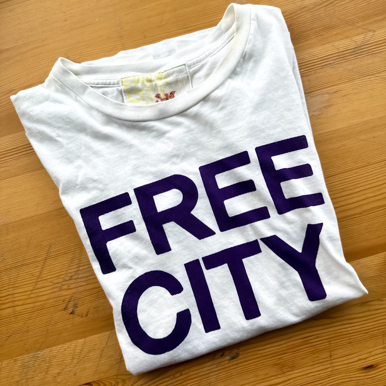 FREECITY Women's White T-shirt (4)