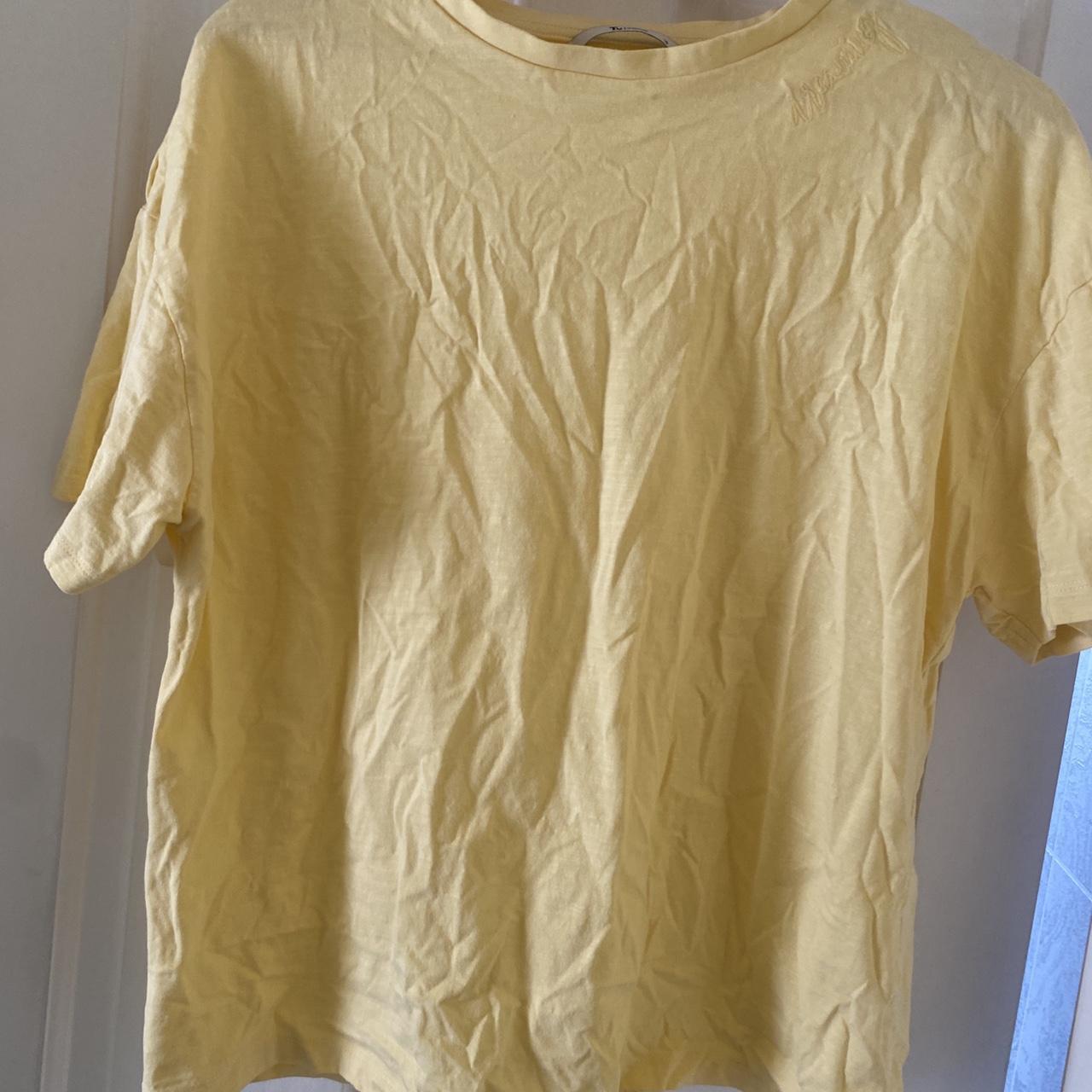 Women's Yellow T-shirt | Depop