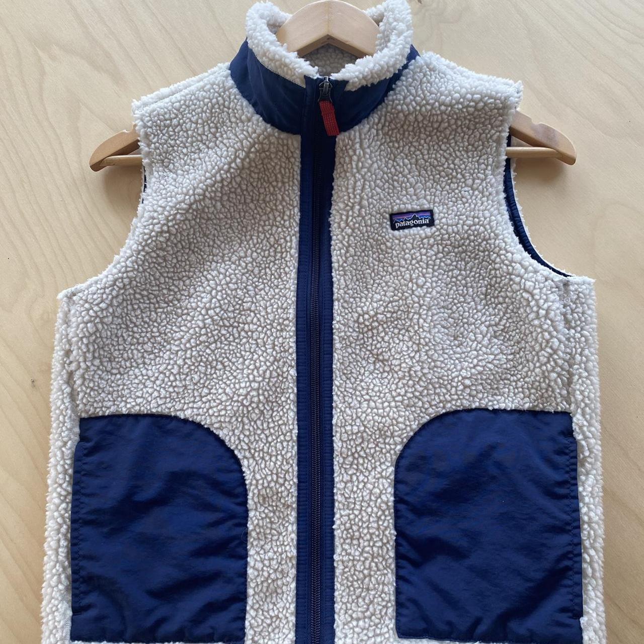 Patagonia KIDS size 12 teddy vest. Equivalent to a... - Depop