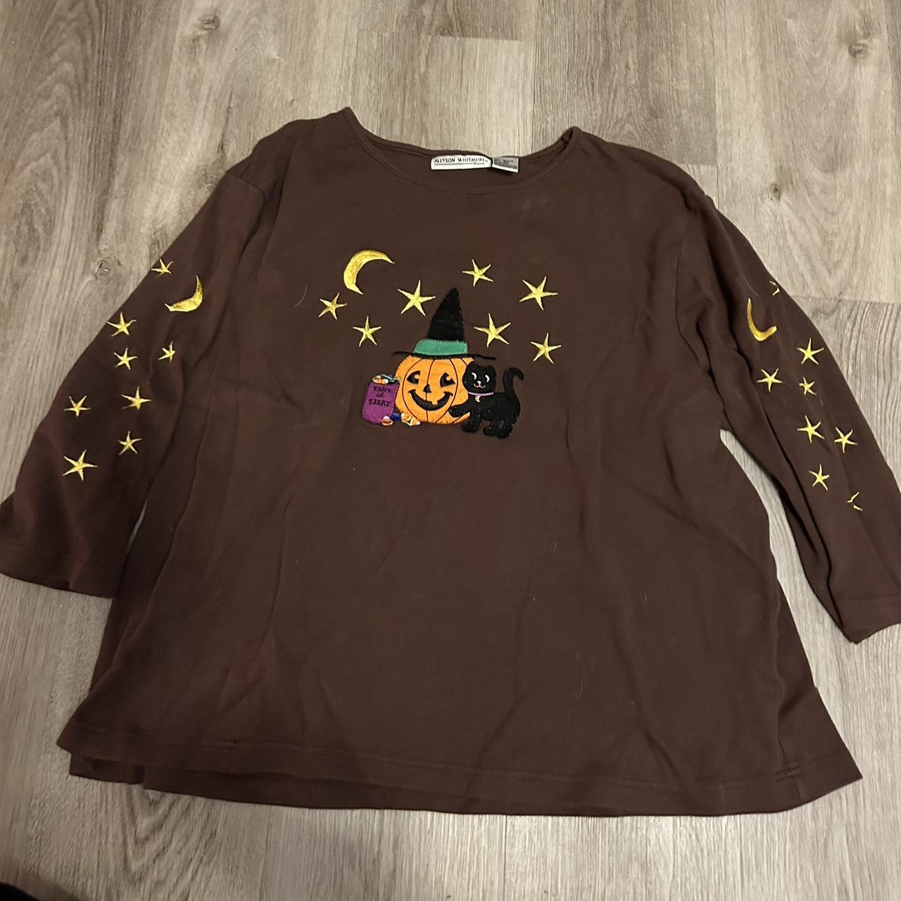 Super Cute Halloween Half Sleeve Shirt!! Vintage And... - Depop