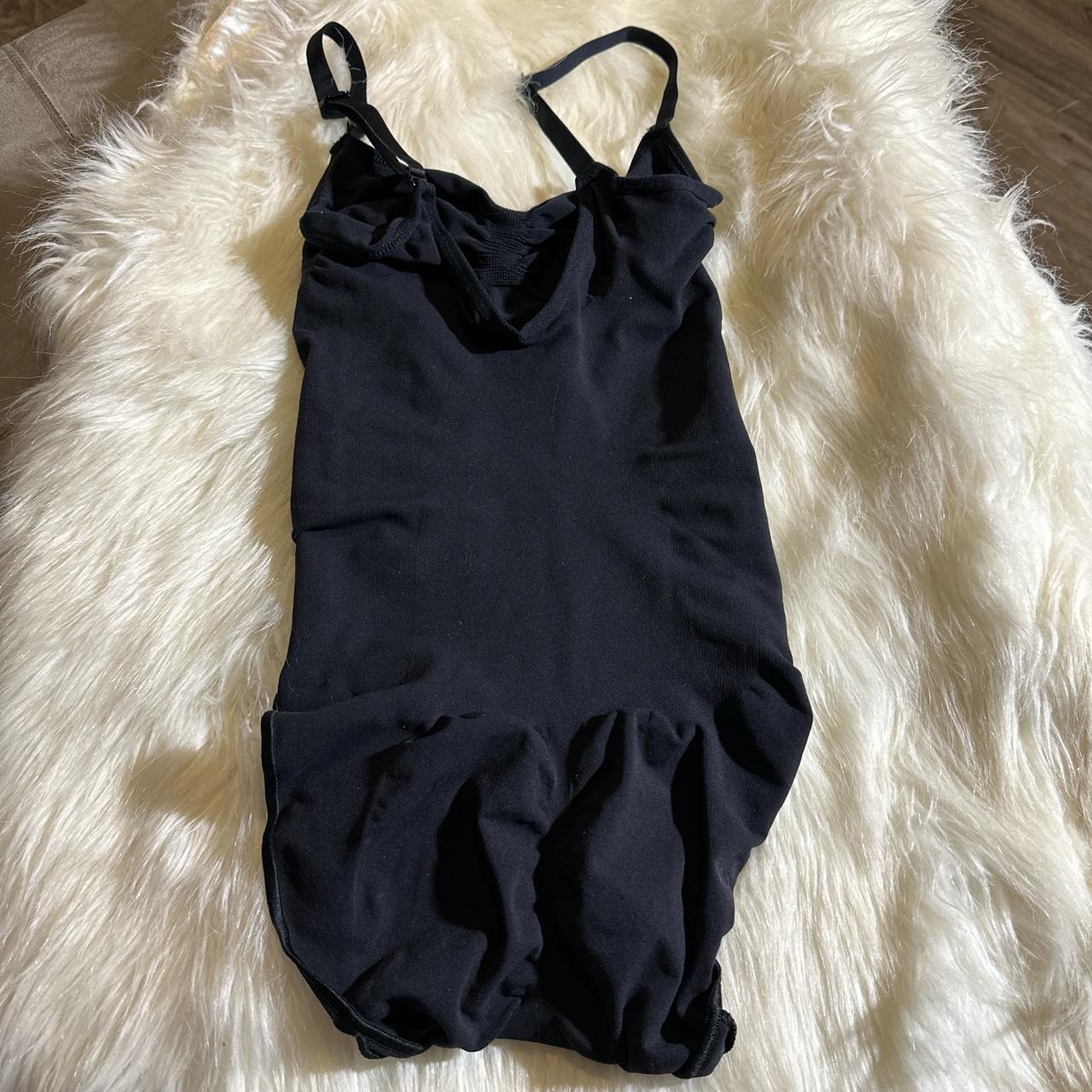 SCULPTING BODYSUIT W. SNAPS Sold out everywhere... Depop