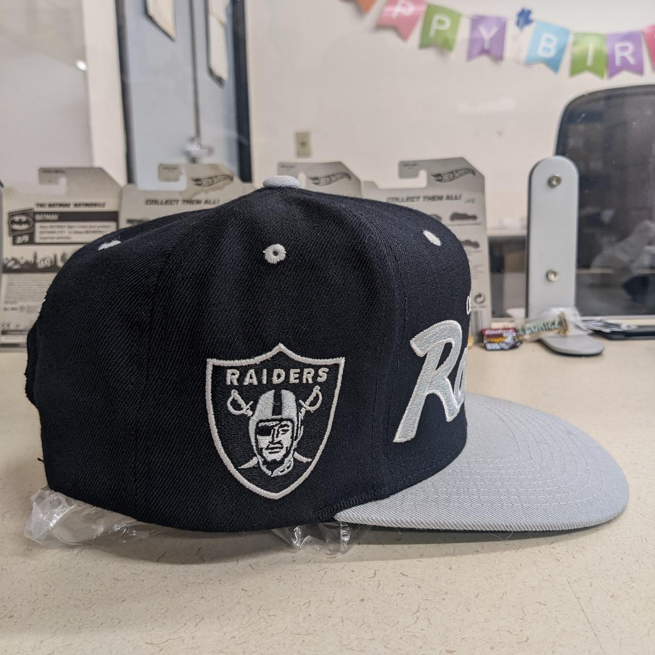 Mitchell & Ness Men's Black and Silver Hat | Depop