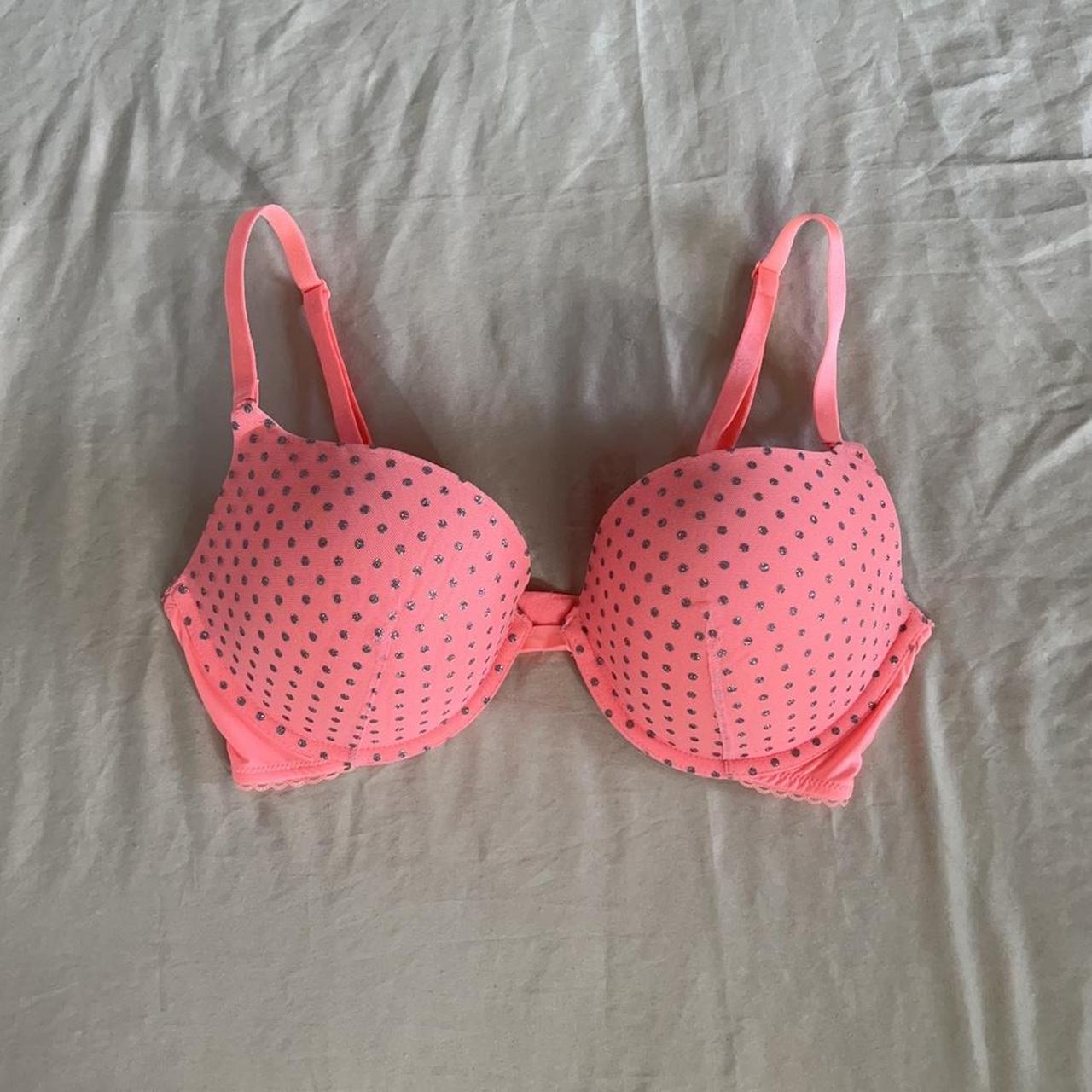 Body by Victoria push up bra Pink floral lace - Depop