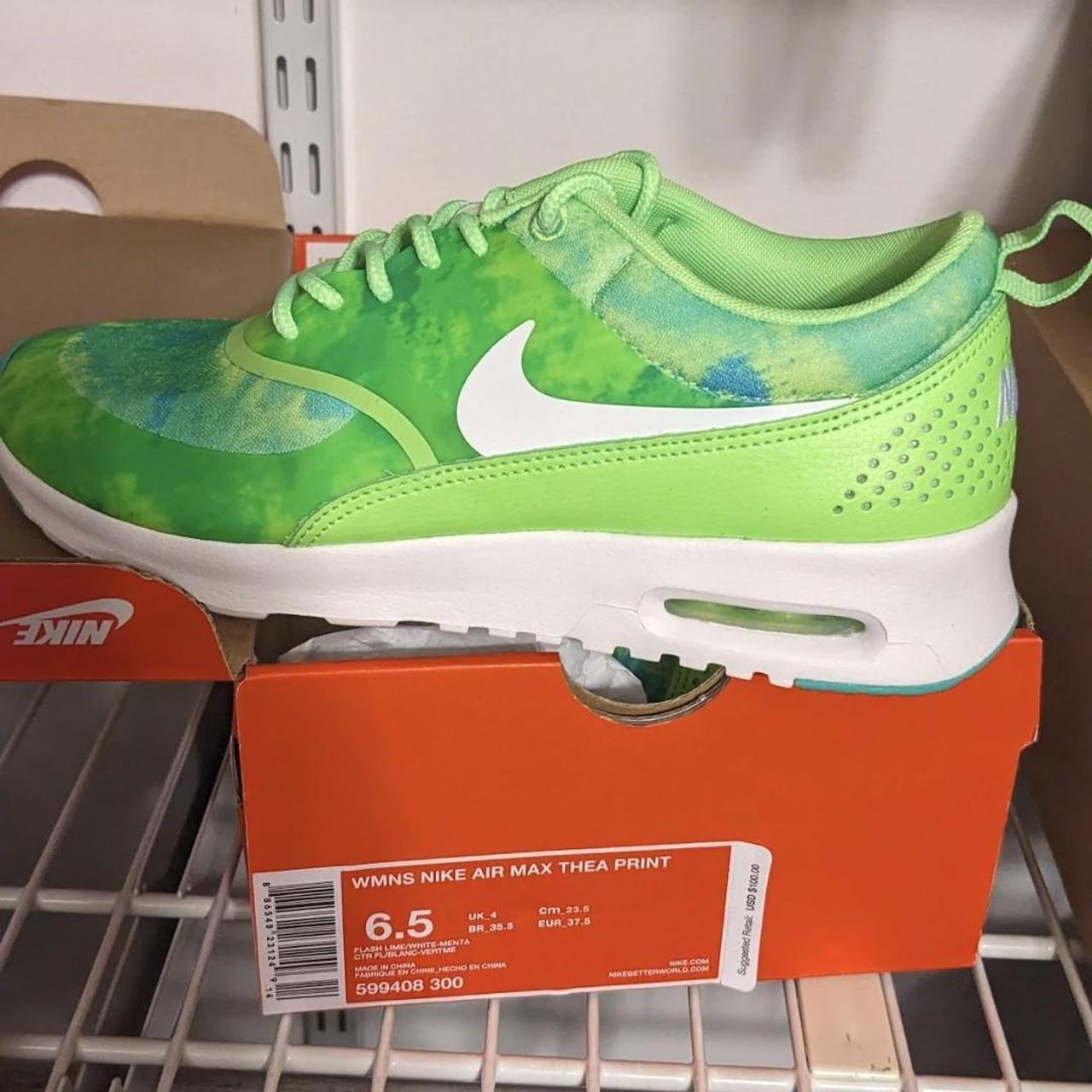 Women Nike air max thea print green size 6.5 New