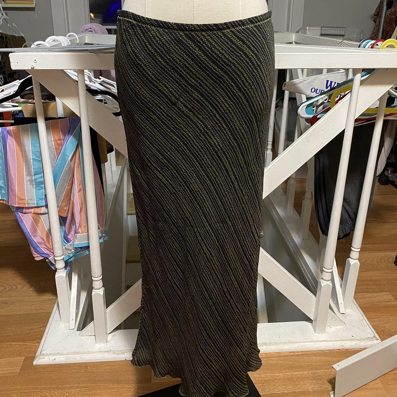 Max Studio Women S Skirt Depop   P0 