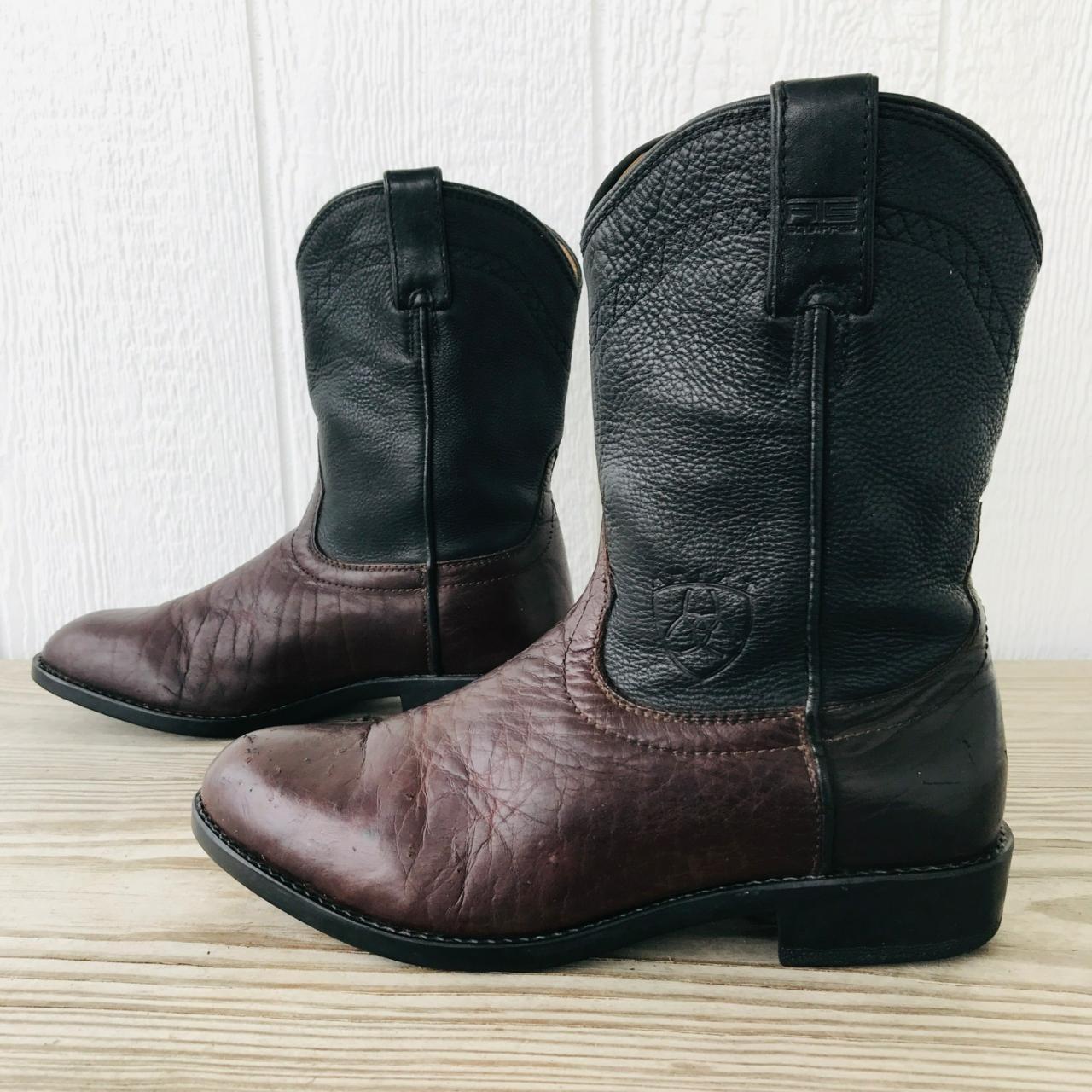 Where are ariat store cowboy boots made