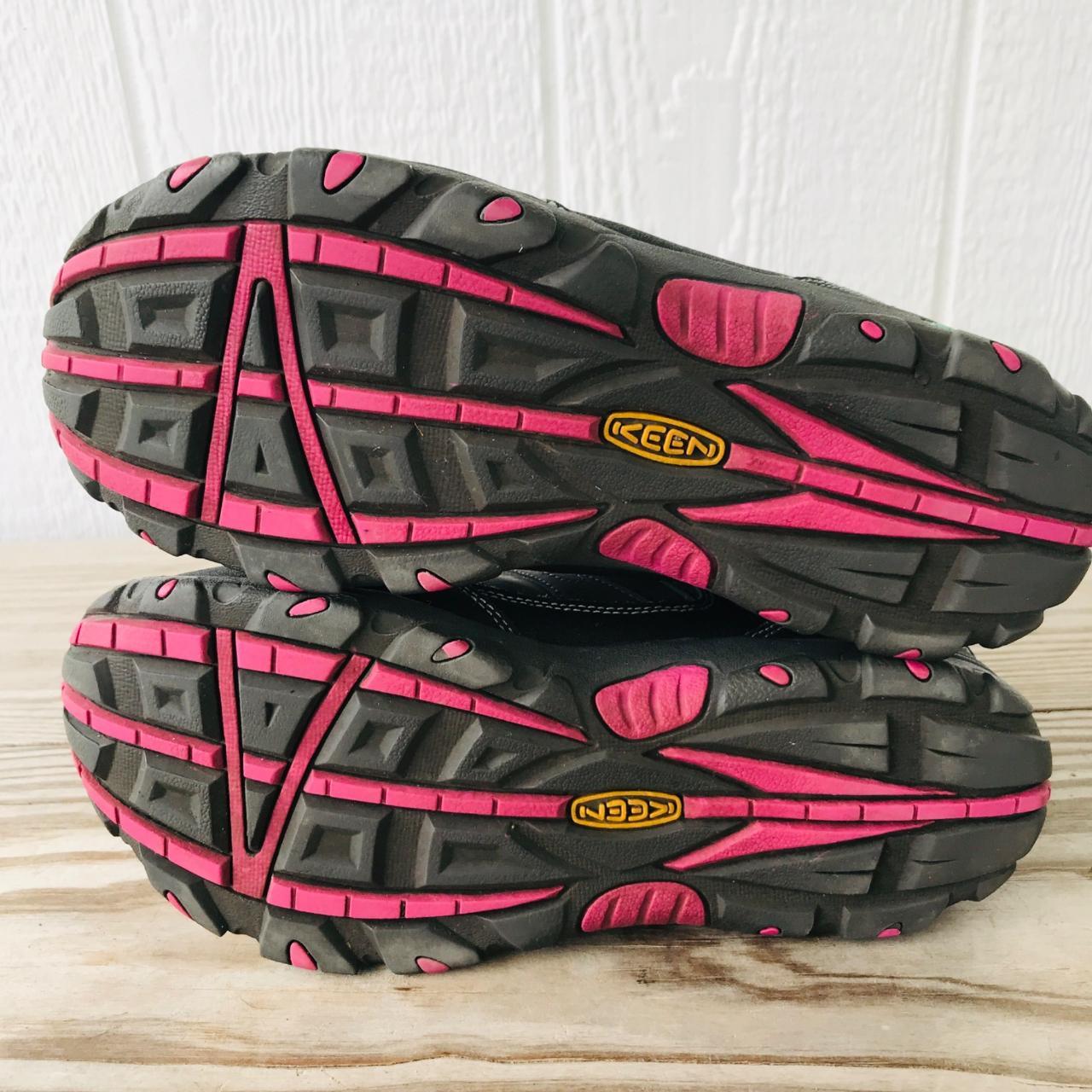 keen gorgeous water boots