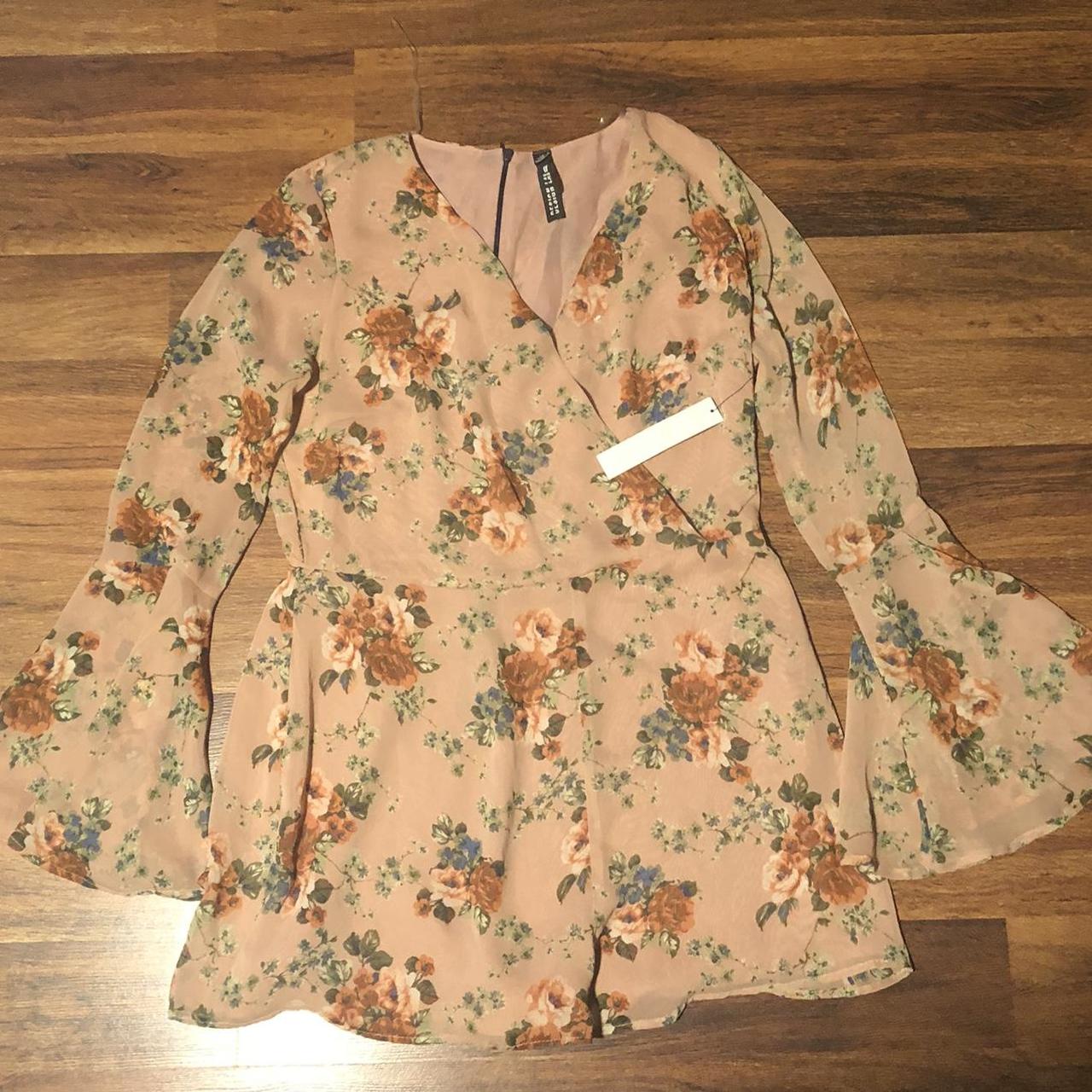 Design Lab Lord and Taylor floral print romper Depop