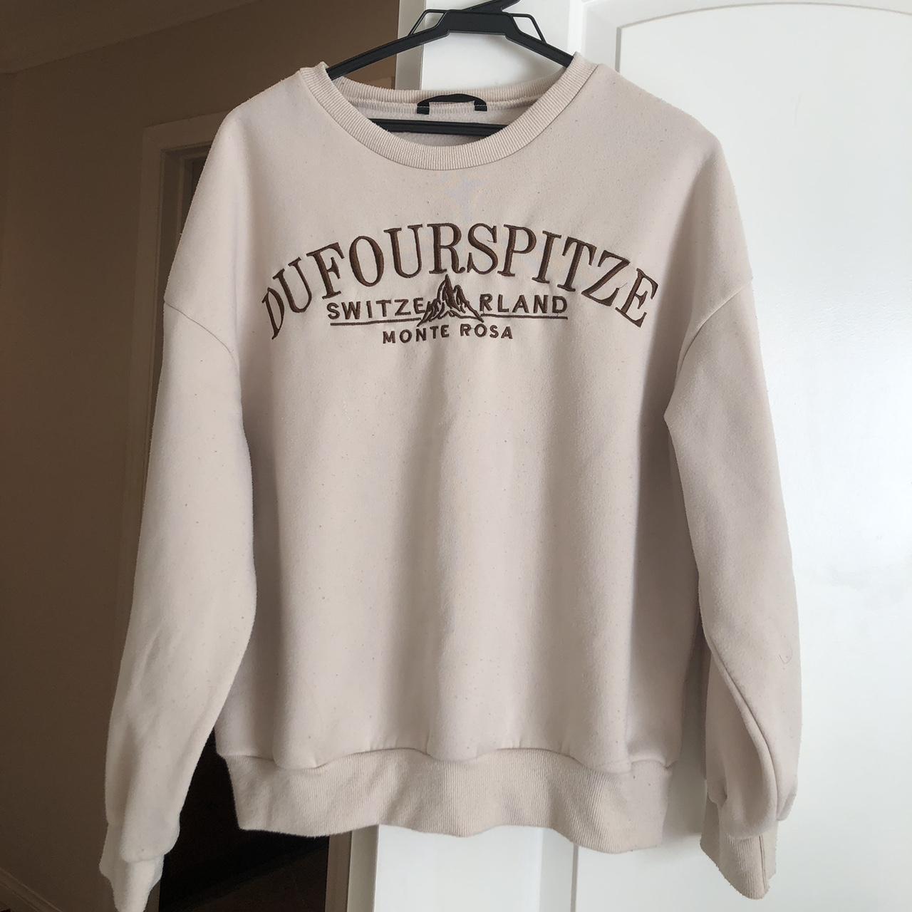 Cream Sweatshirt/Crewneck in Size 0XL but fits like - Depop