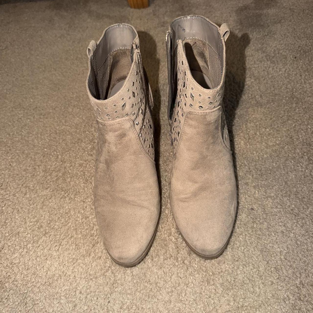 item listed by kandd_586