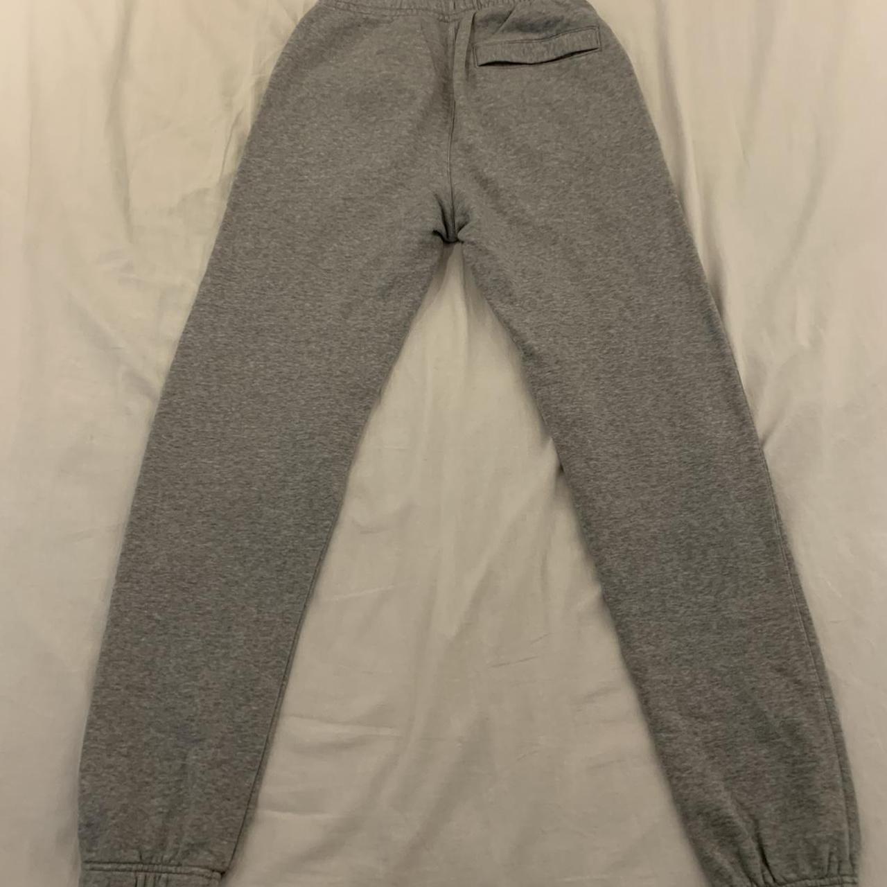 mens grey nike cuffed joggers