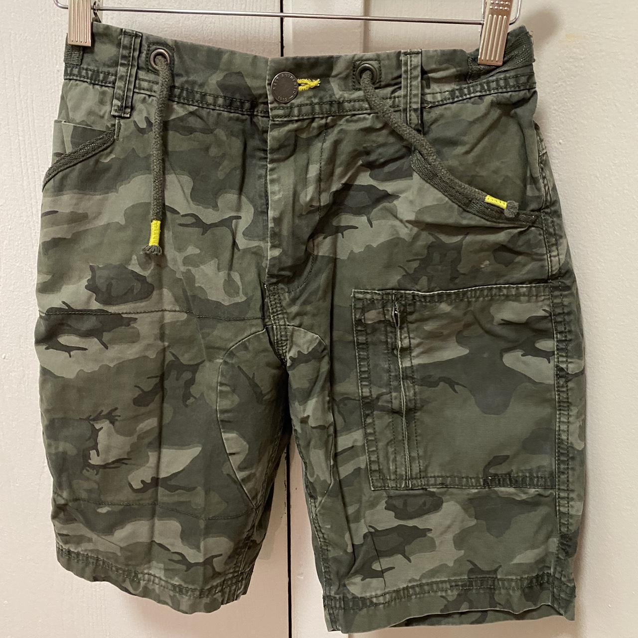 Camouflage Shorts MESSAGE BEFORE BUYING these fit... - Depop