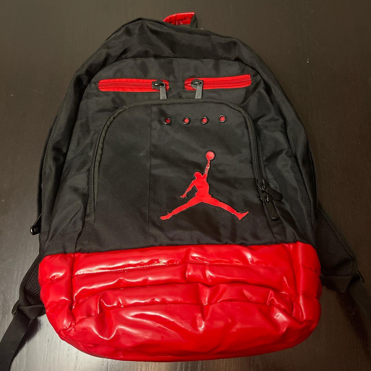 jumpman air pouch