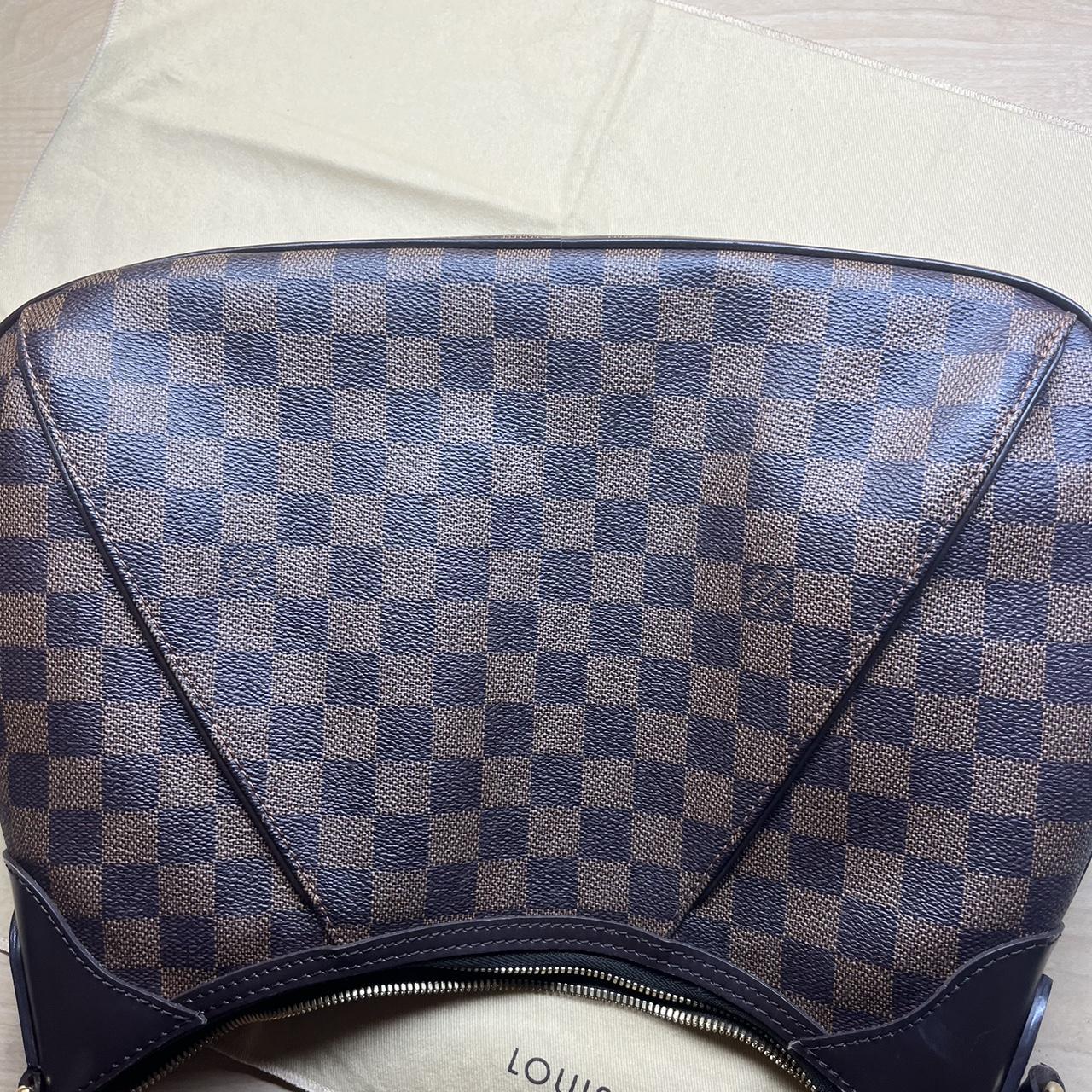 Genuine Louis Vuitton Wallet, scratches to metal but - Depop