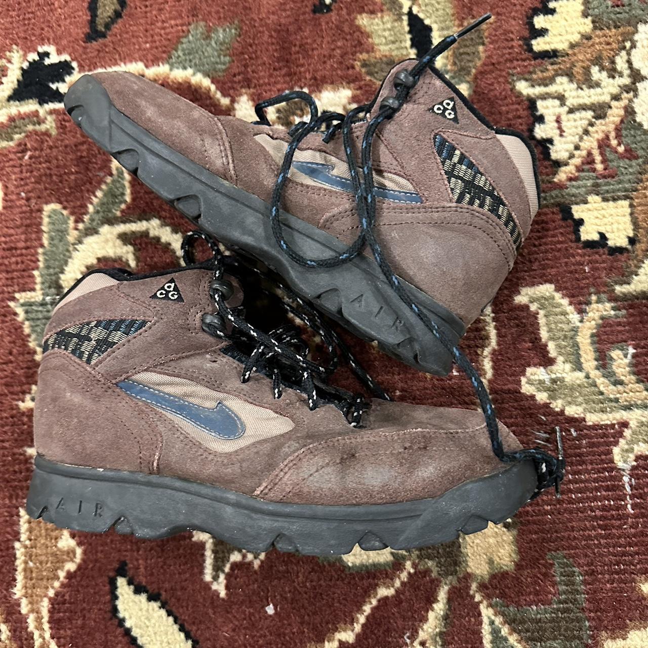 acg boots size 9