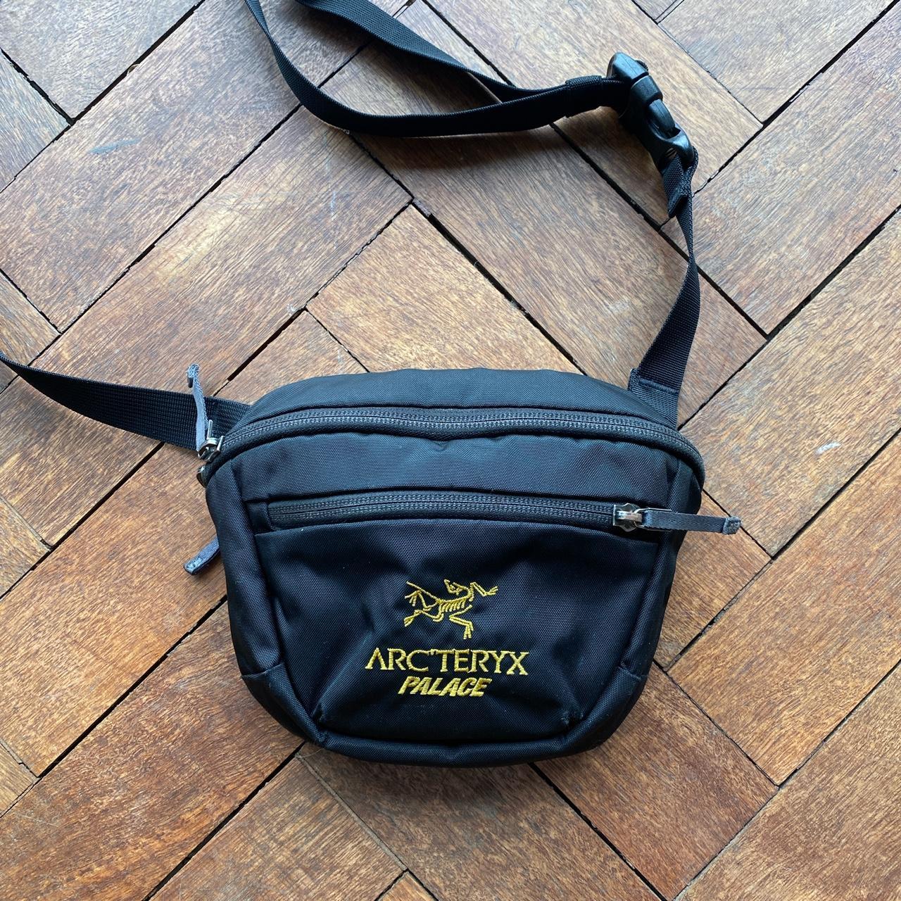 PALACE x ARCTERYX sidebag messenger bag side... Depop