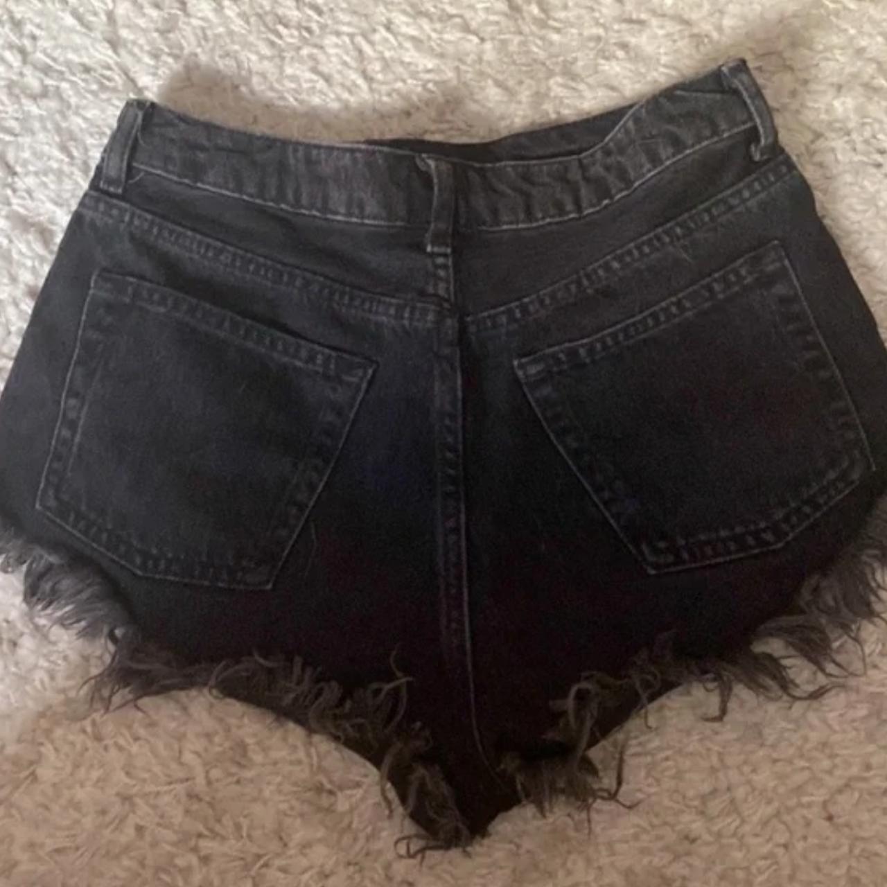 Topshop kiri cutoff hot sale denim shorts