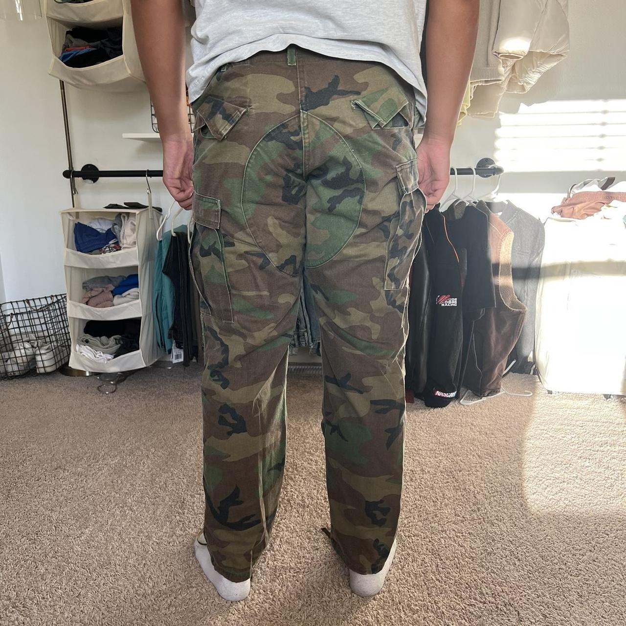 Camo cargo pants No official size, my guess 34x34.... - Depop