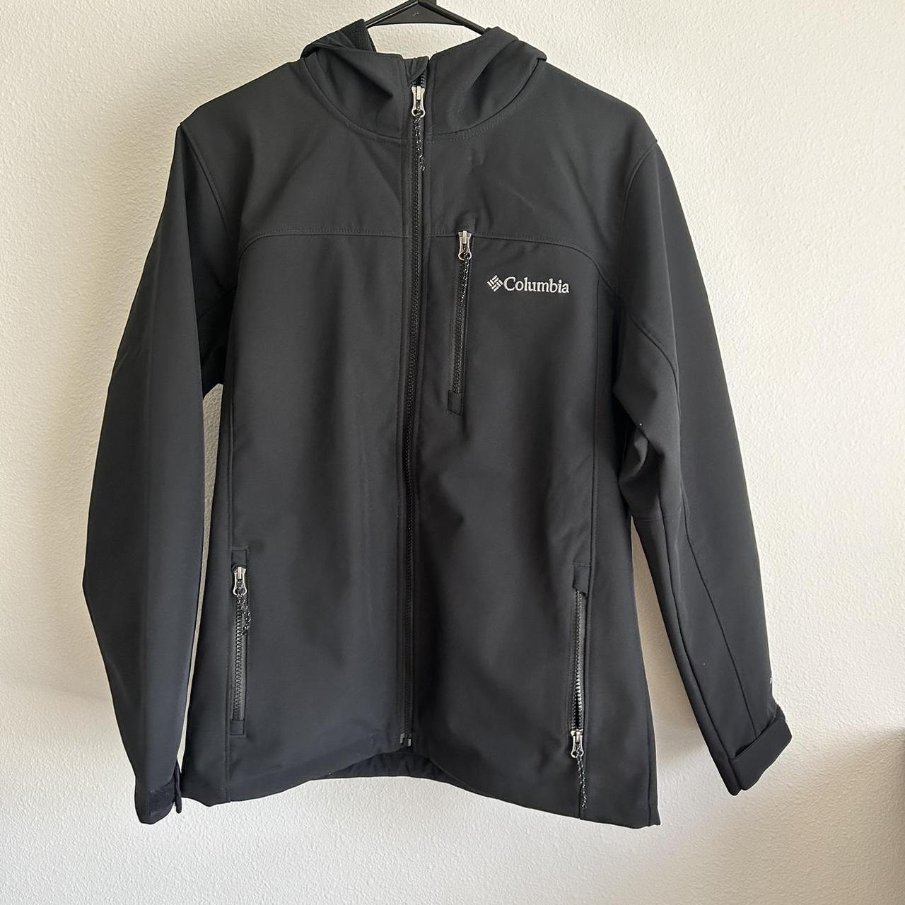 Columbia Sportswear Men's Black and Grey Jacket | Depop