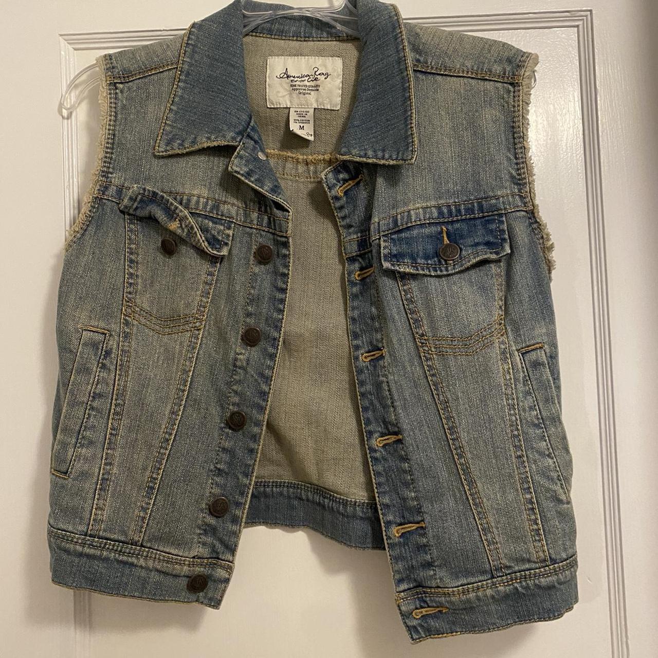 Cotton denim vest with collar and front pockets, in... - Depop