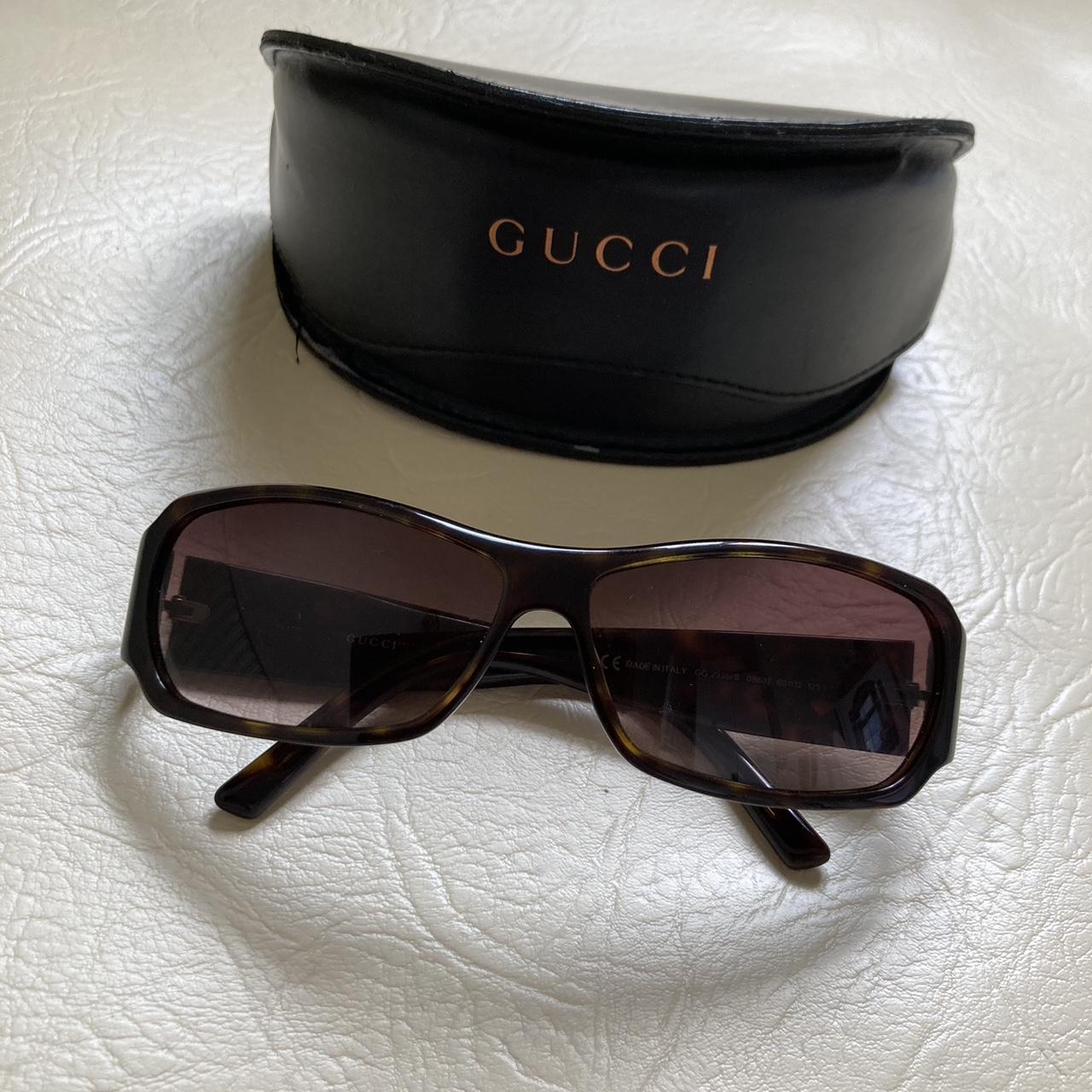 Gucci Women's Brown and Gold Sunglasses | Depop