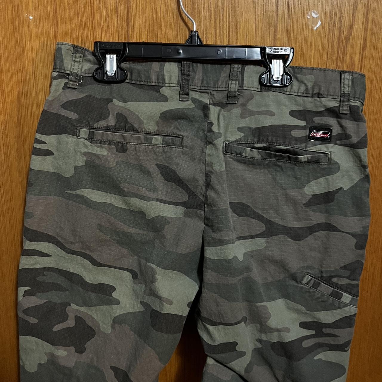 Dickies camo jorts‼️ Size:30 Color: camo Flaws: none 🤩 - Depop