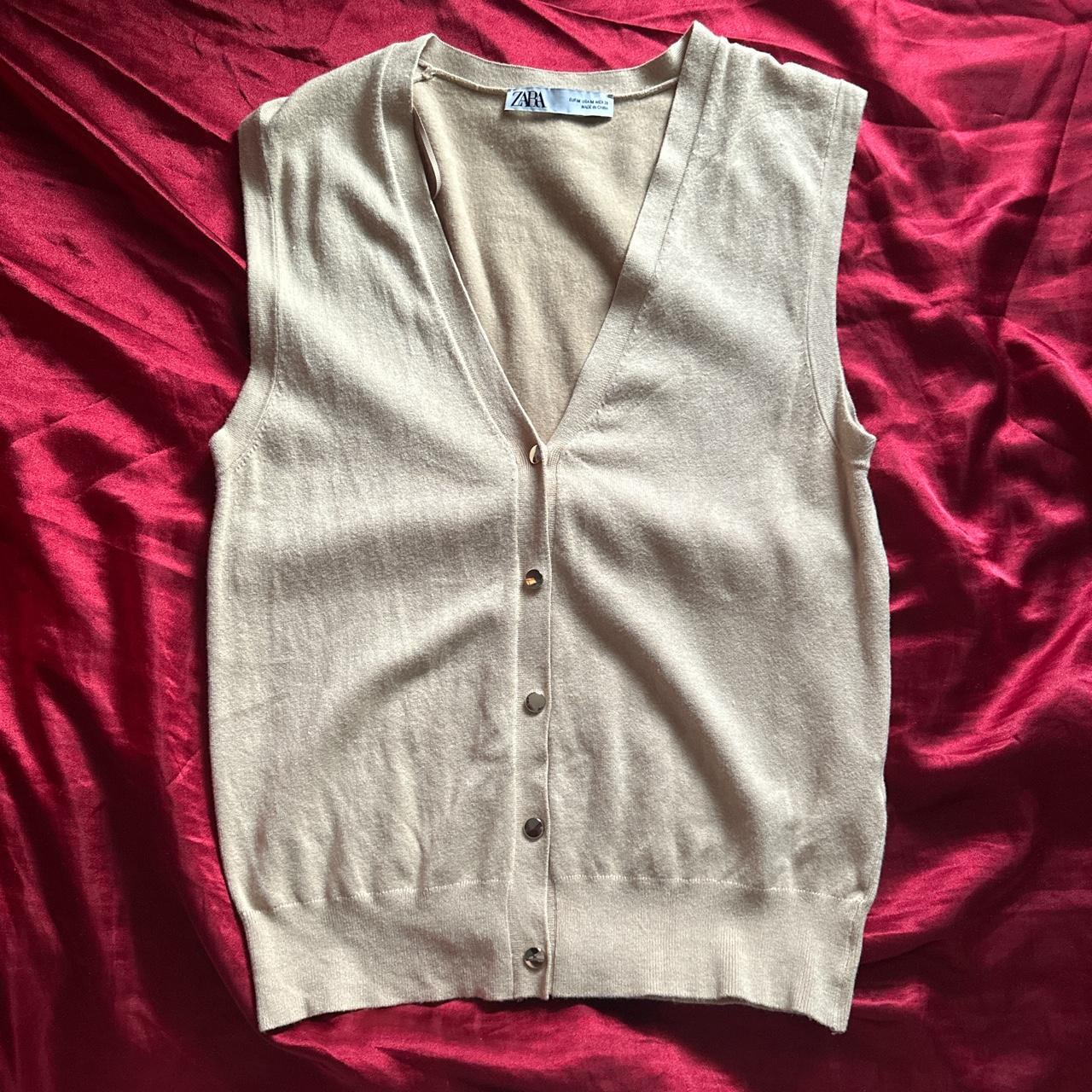 Zara Women's Cream Gilet Depop