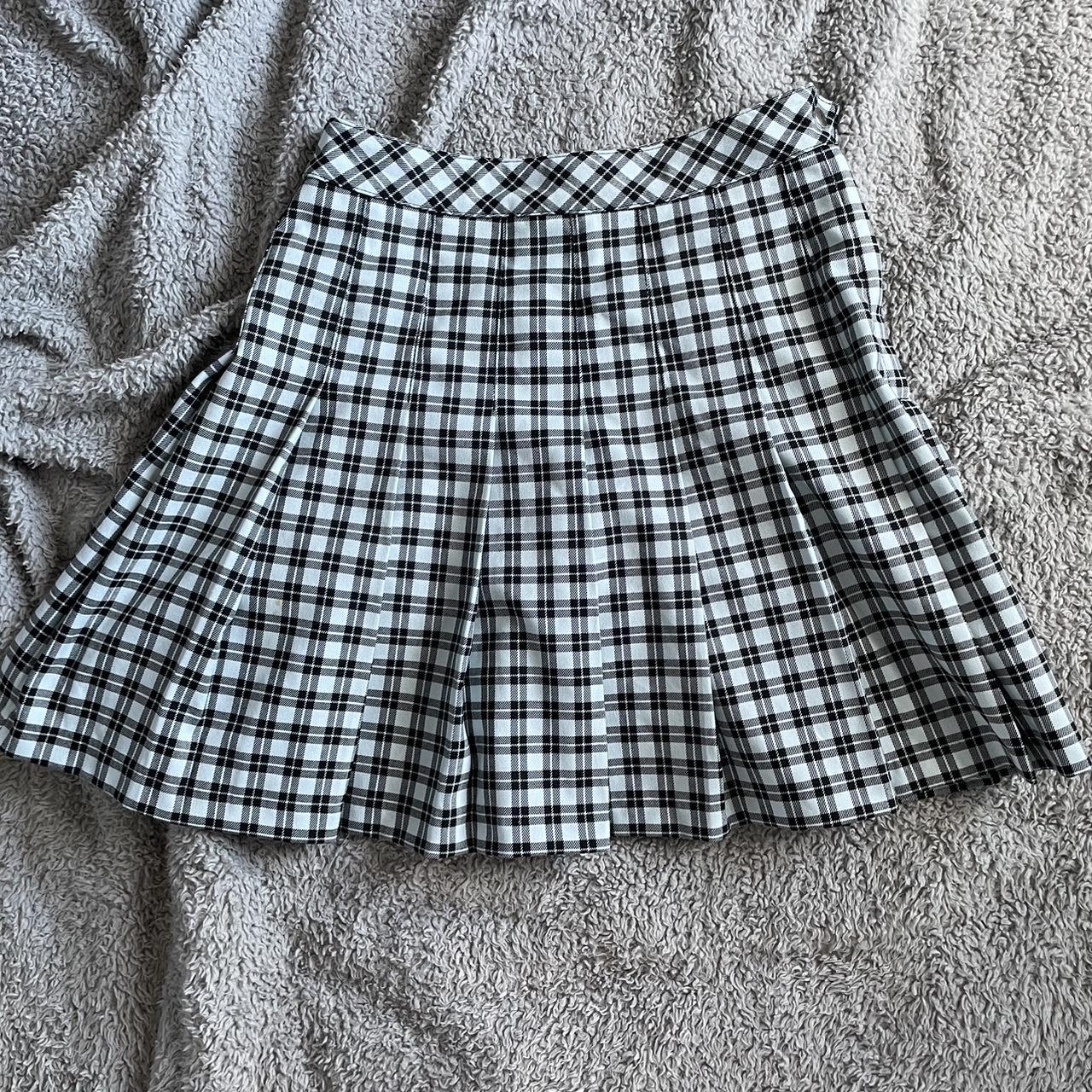 Checkered skirt cute hotsell