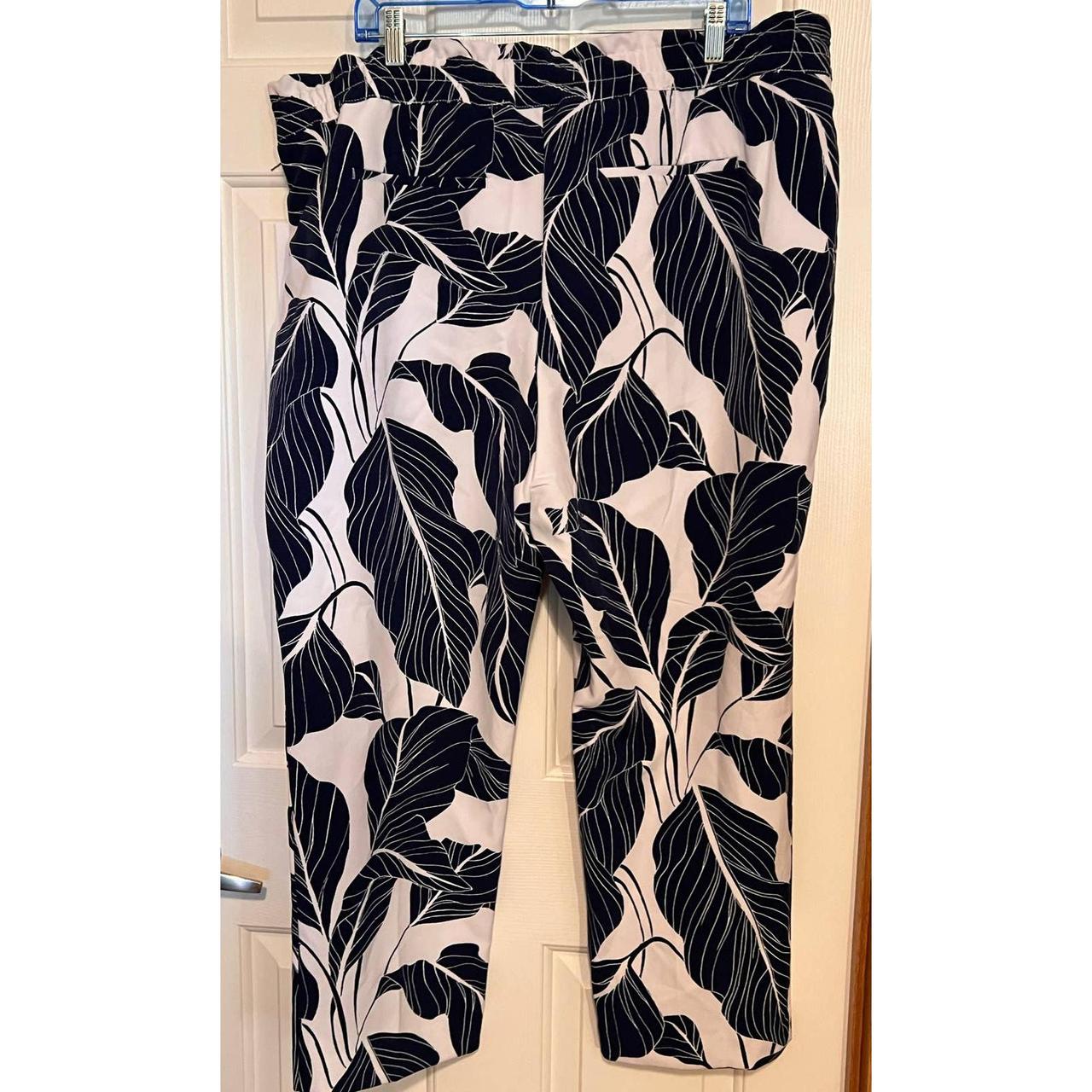 Liz Claiborne NWT Women's Pants Navy Leaves Blue... - Depop