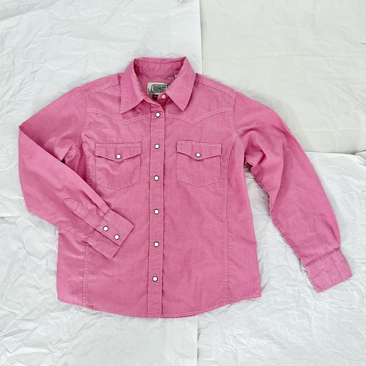 Pink pearl snap western button-up top. Excellent... - Depop