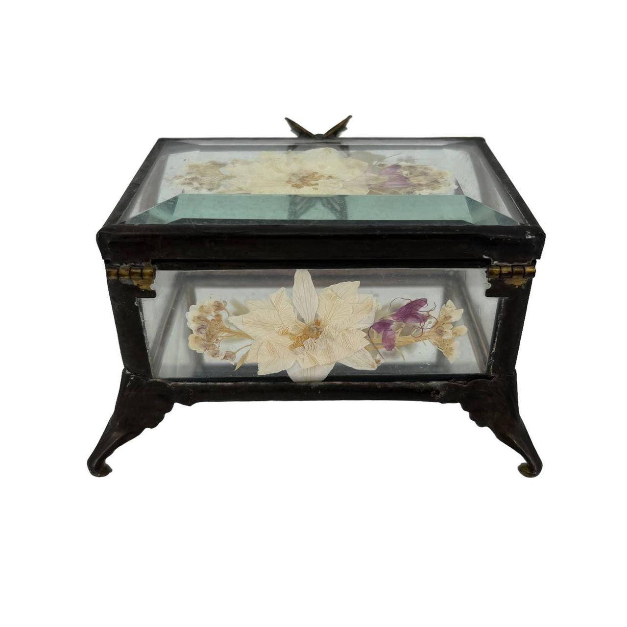 Vintage Trinket Box Pressed Flowers Glass Butterfly... Depop