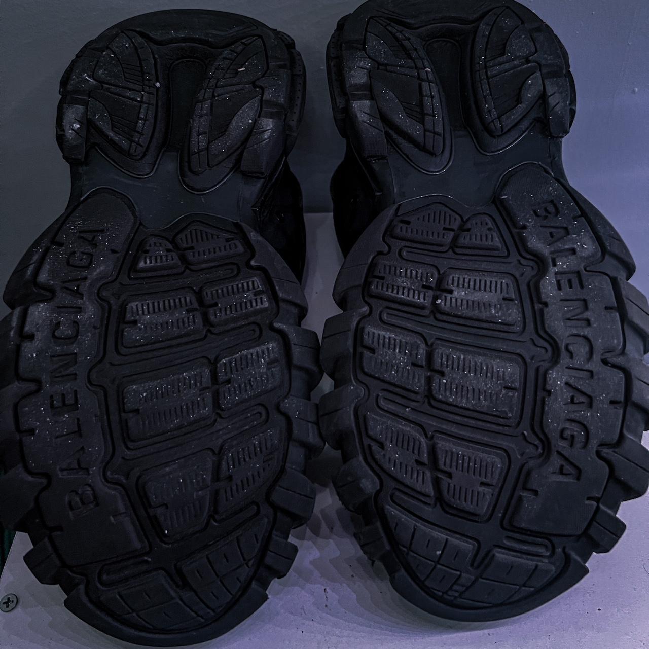 balenciaga trainers black and white