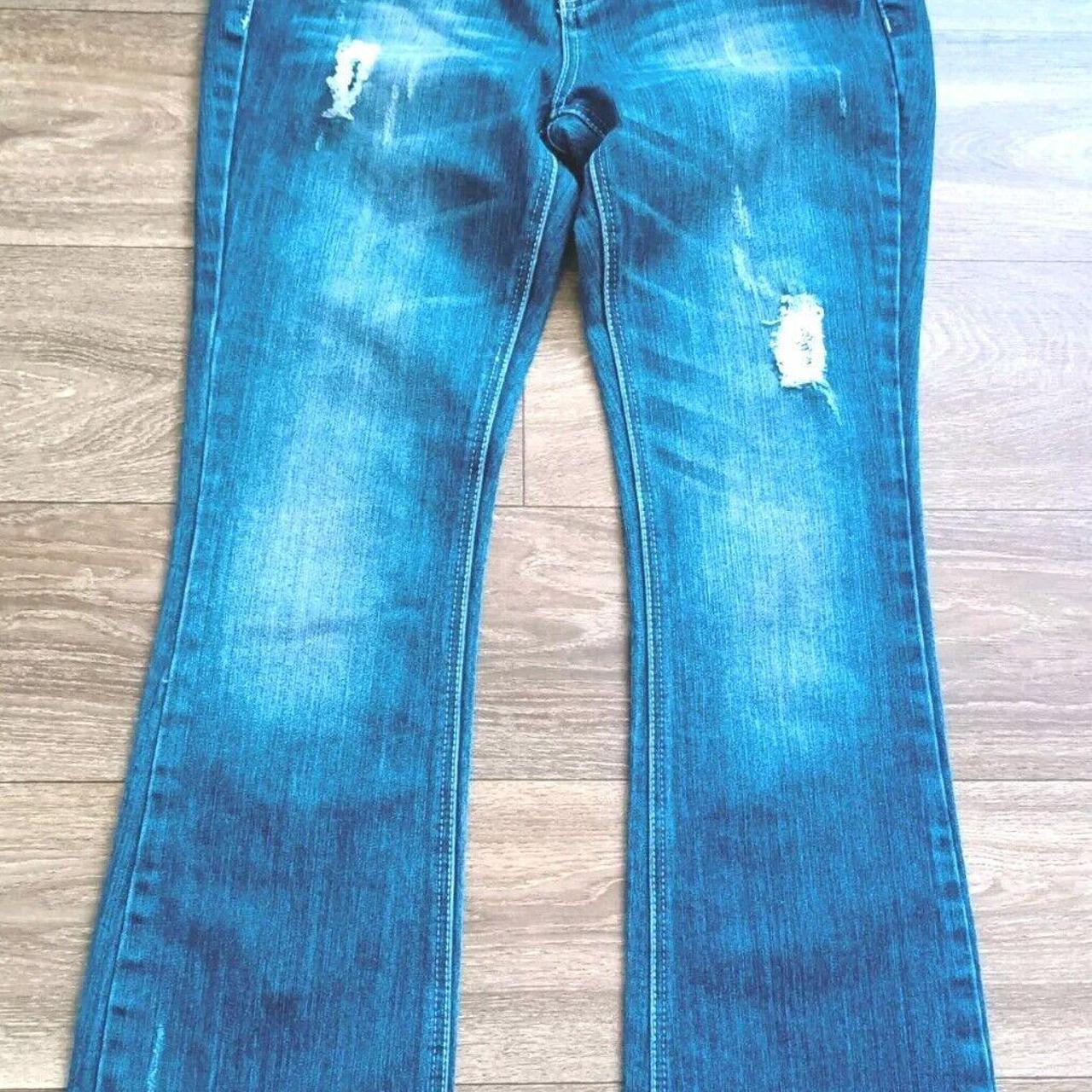 Women's Almost Famous Flare Jeans Size 9,