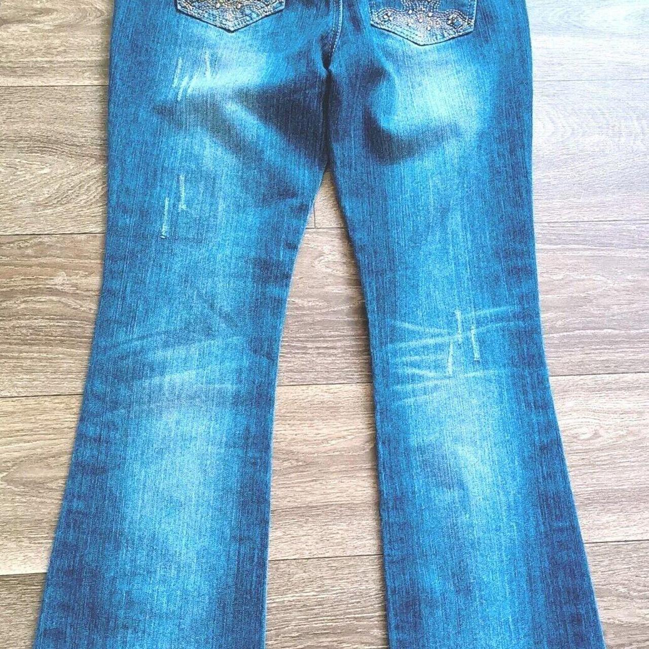 Women's Almost Famous Flare Jeans Size 9,